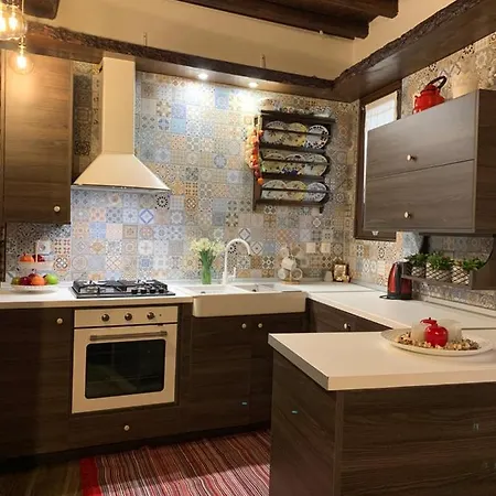 Areti's Traditional House Country house