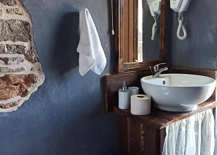 Areti's Traditional House * Apollona