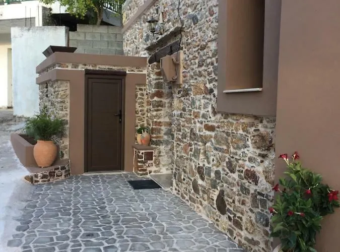 Areti's Traditional House * Apollona