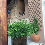 Areti's Traditional House * Apollona