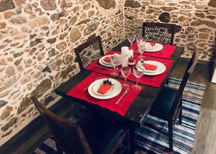 Areti's Traditional House * Apollona