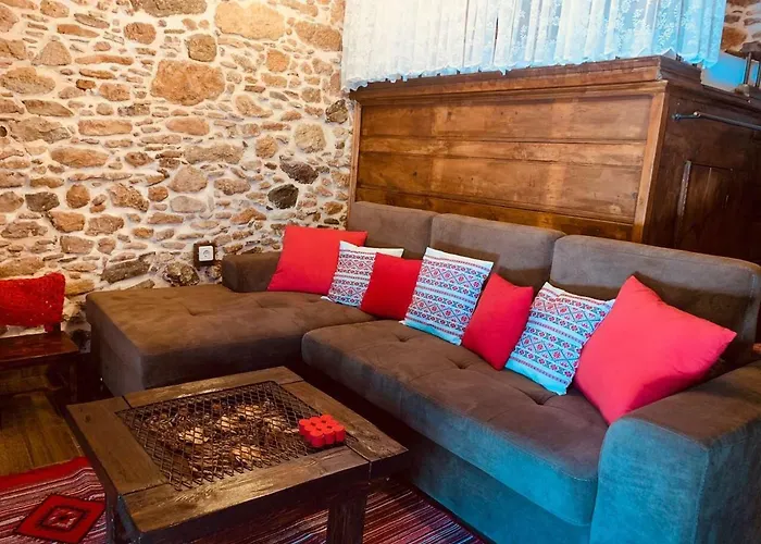 Areti's Traditional House منزل ريفي